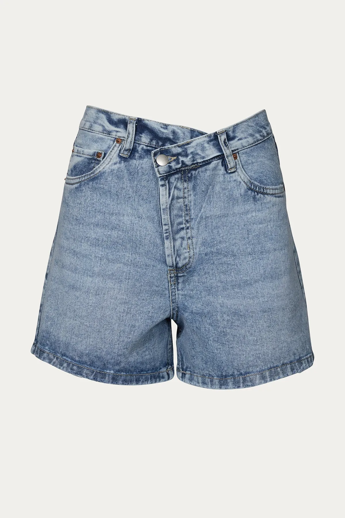 CRISS CROSS HIGH-WAISTED DENIM SHORTS
