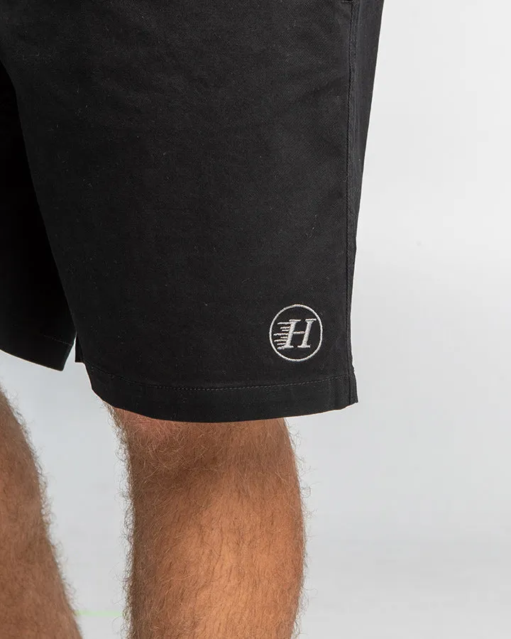 The Basic Chino 19"